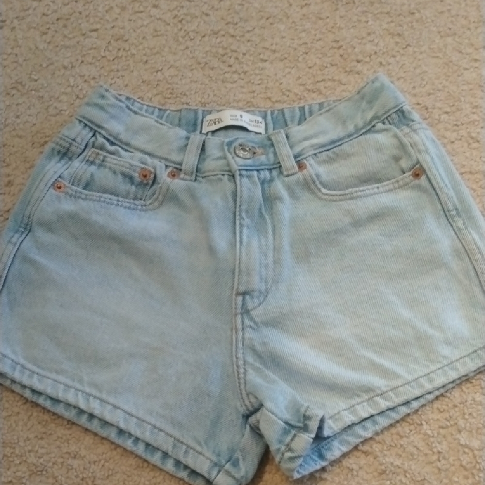 Zara: Girl's Light Blue Denim Shorts ( Size 9) . Excellent Condition $14